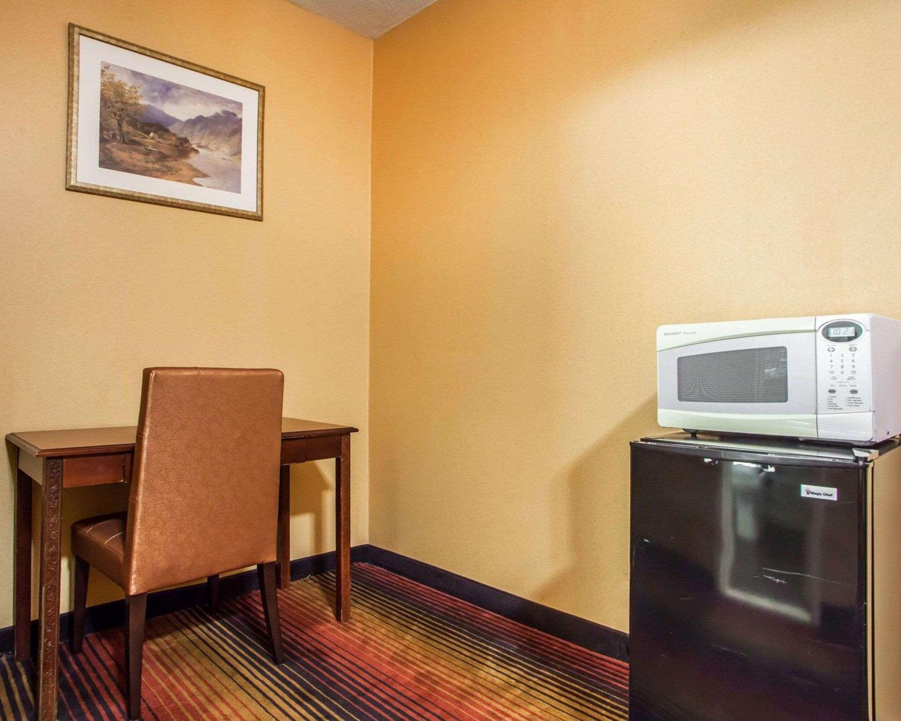 Rodeway Inn Jersey City Buitenkant foto