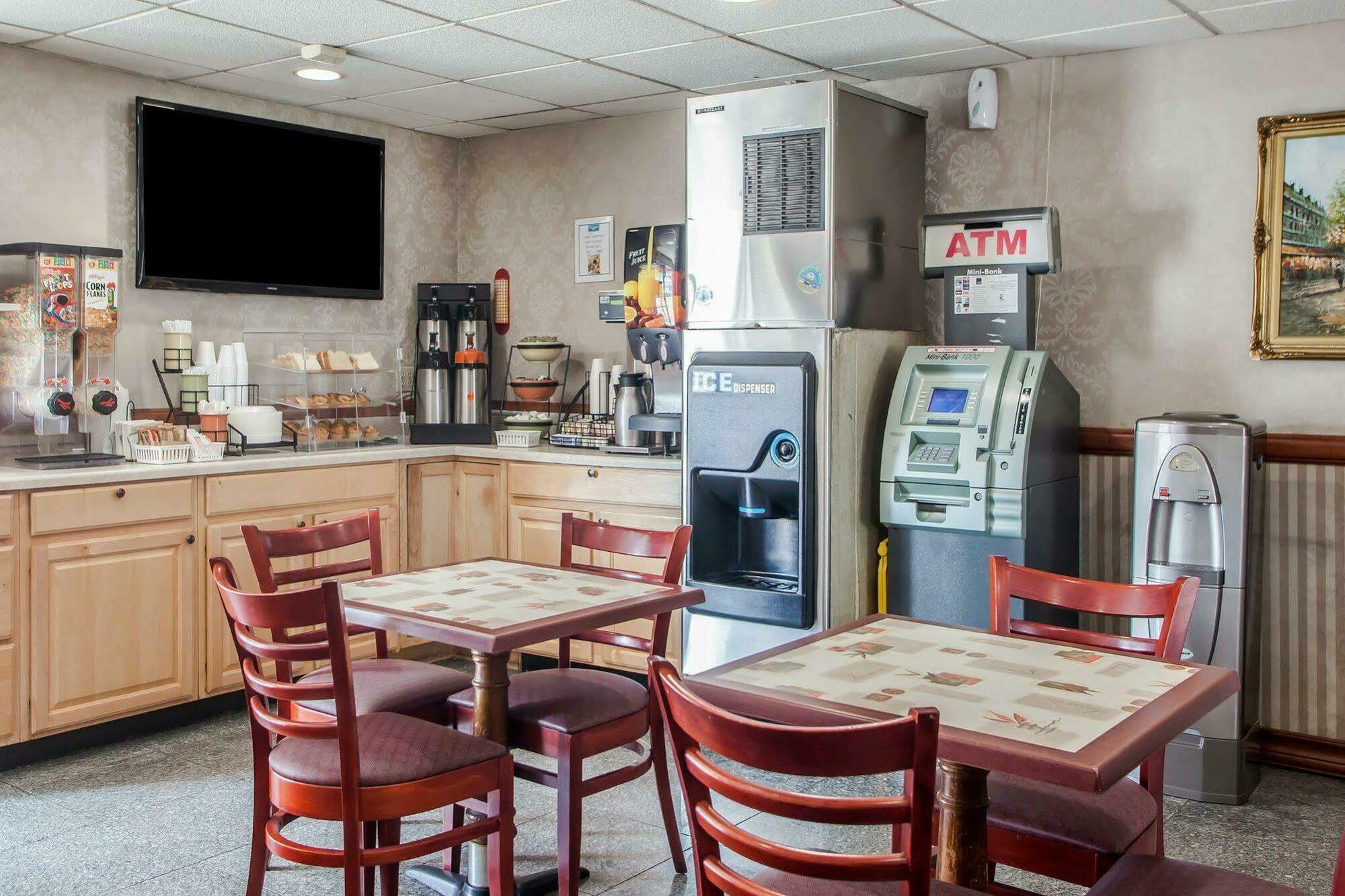 Rodeway Inn Jersey City Buitenkant foto