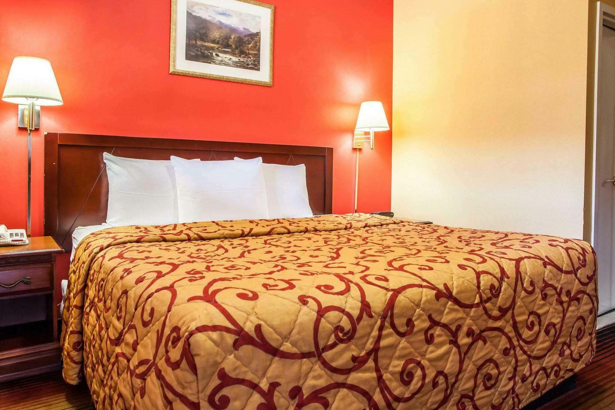 Rodeway Inn Jersey City Buitenkant foto